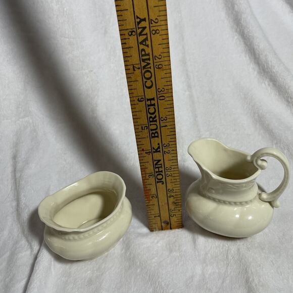 Vintage Estate Lenox Colonial Ivory Open Porcelain Sugar & Creamer Set - Picture 6 of 6